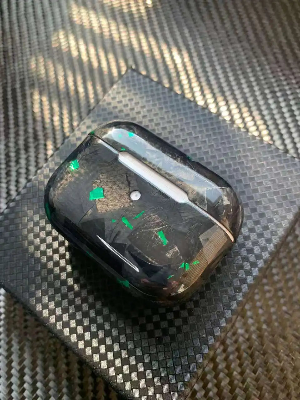 Carbonix Forge Pods forged carbon fibre AirPods case in Forged Green