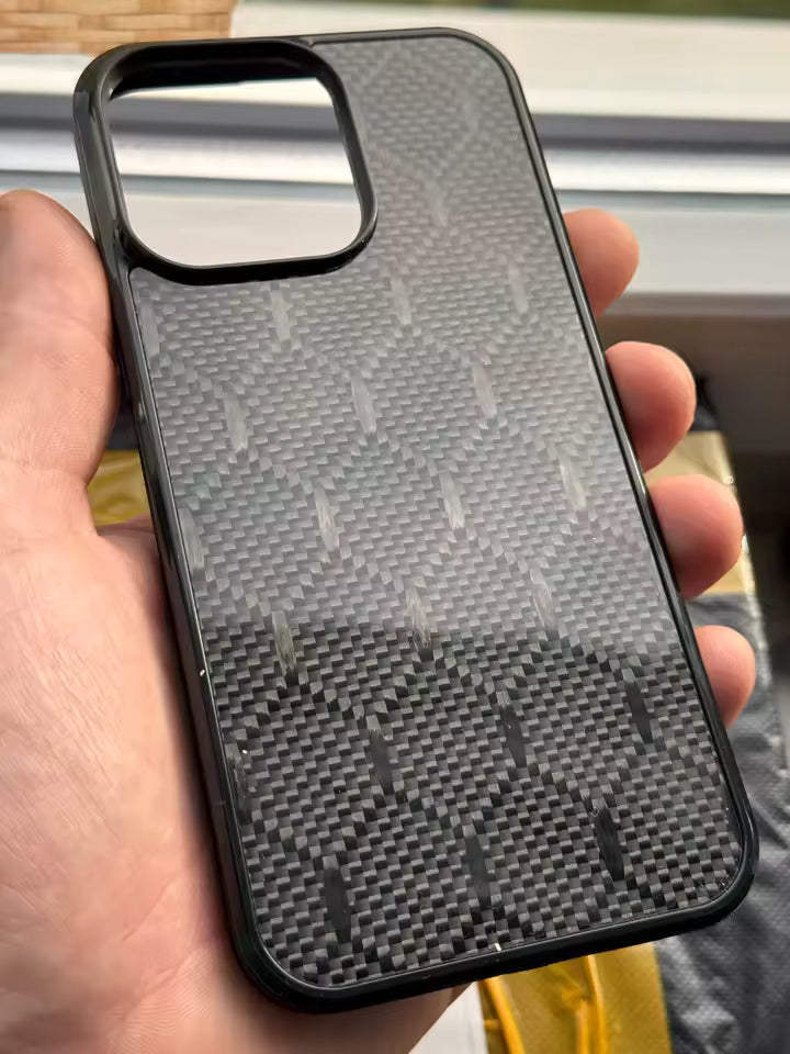 Tissage nid d'abeille | Coque pour iPhone en fibre de carbone tissée | SÉRIE WEAVE