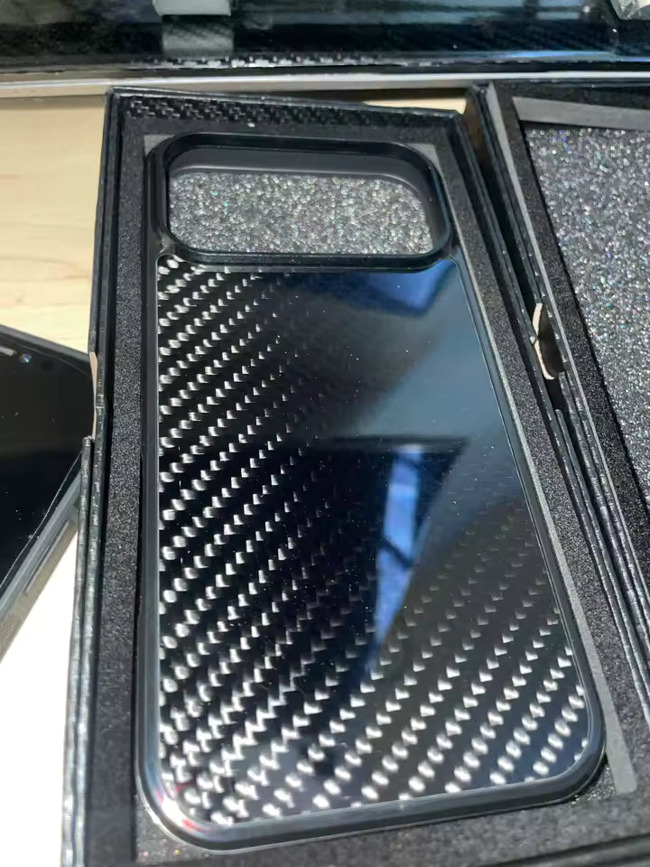 Woven Black | Carbon Fibre iPhone Case | AERO MAG SERIES